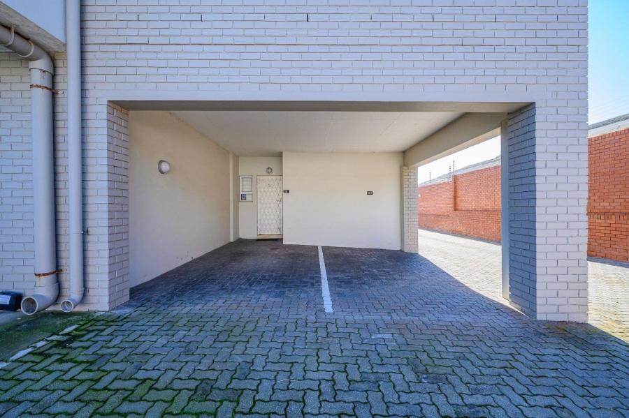 2 Bedroom Property for Sale in Humewood Eastern Cape